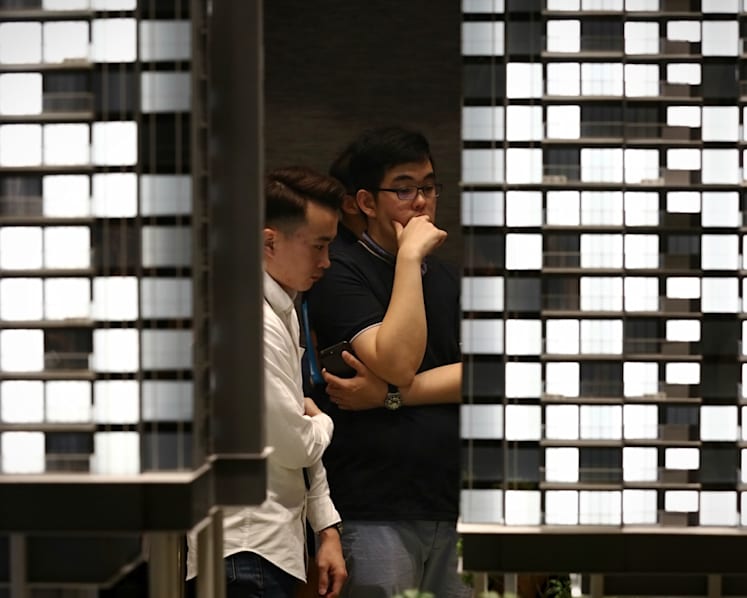 Sales of private properties fall by 12.5% in Q1 from last quarter, analysts expect further decline