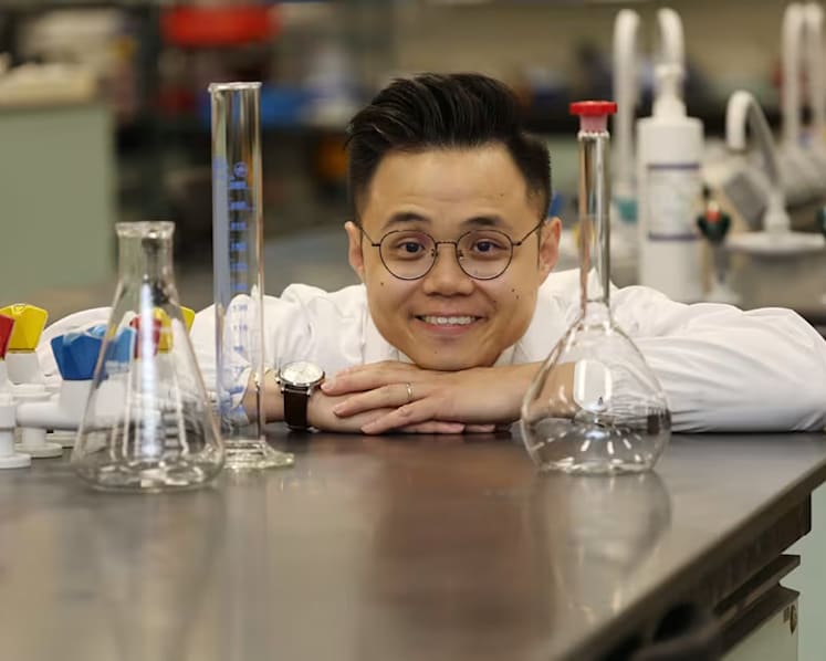 Gen Y Speaks: I was a science dunce in school. But I refused to give up, and now I'm a science professor