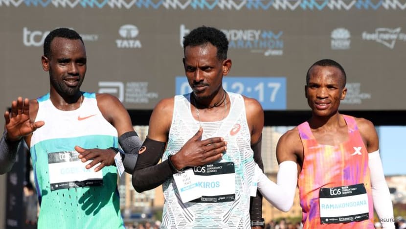 Olympic champion Hassan and Kiros take honours in new era at Sydney Marathon Olympic champion Hassan and Kiros take honours in new era at Sydney Marathon