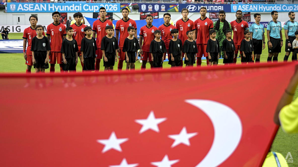 Singapore hold heavyweights Vietnam to a draw at ASEAN football championship