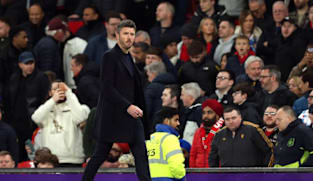 United's Carrick shrugs off Martinez, Maguire bans before Chelsea clash