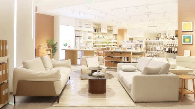 在IUIGA崭新旗舰店，除了逛生活用品，还能找到家居设计、装修方案！