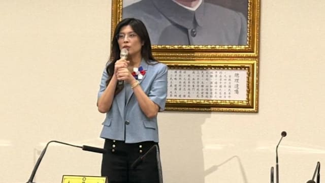 国民党新任主席郑丽文：要让台湾、党和社会都“安”