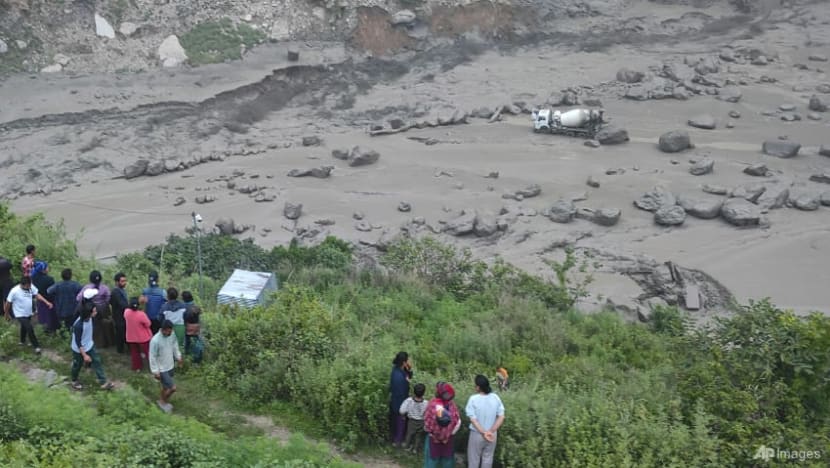 Eight dead, 31 missing in floods on China-Nepal border Eight dead, 31 missing in floods on China-Nepal border