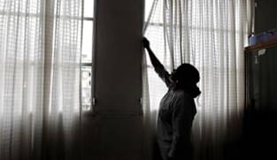 ஓய்வு நாளில் வேறு வீட்டில் வேலை செய்யும் பணிப்பெண்கள் - அபாயங்கள் என்னென்ன?