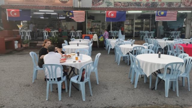 马国新山食肆价格涨 业者：非因狮城客回归而涨价