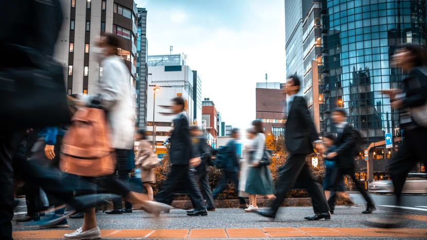 In world's finance centres, small businesses face a tough future