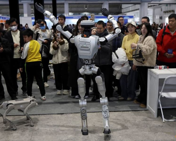 FCC chair says robot import restrictions aim to boost US production