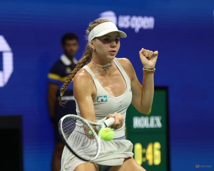 Dominant Sabalenka sweeps past Iatcenko to reach US Open third round