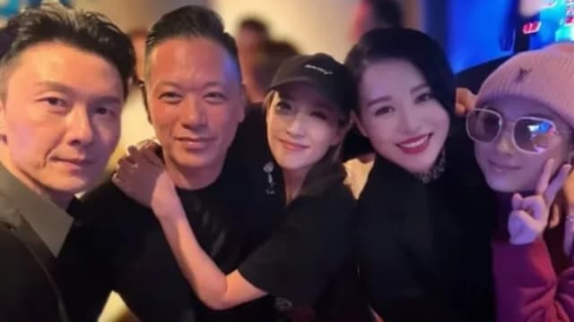 胡杏儿老公李乘德自称“大拥抱者”　闺密姚子羚留言力撑
