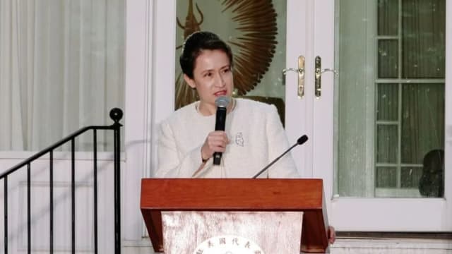 台湾驻美国代表萧美琴今早正式请辞