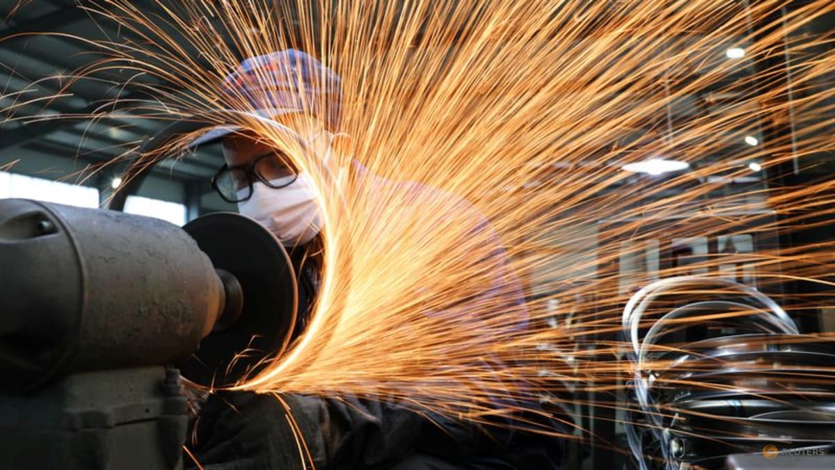 China's factory activity marks third contraction in four months