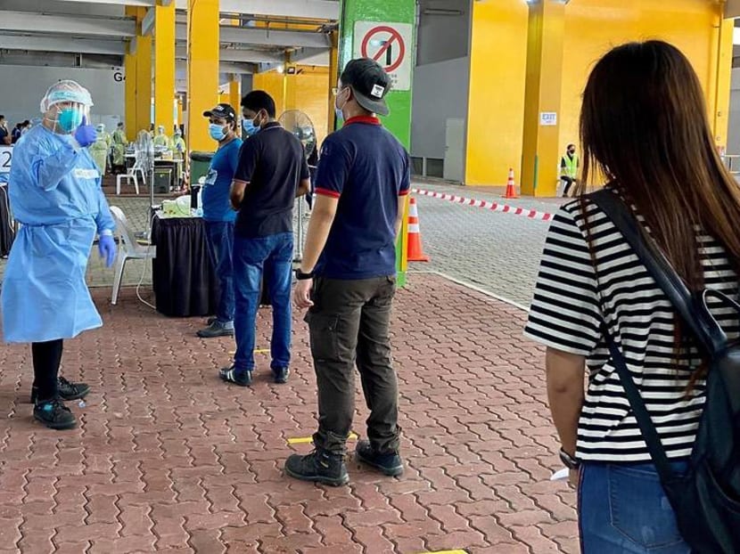 Some regional screening centres, quick test centres to open on weekends for COVID-19 testing Some regional screening centres, quick test centres to open on weekends for COVID-19 testing