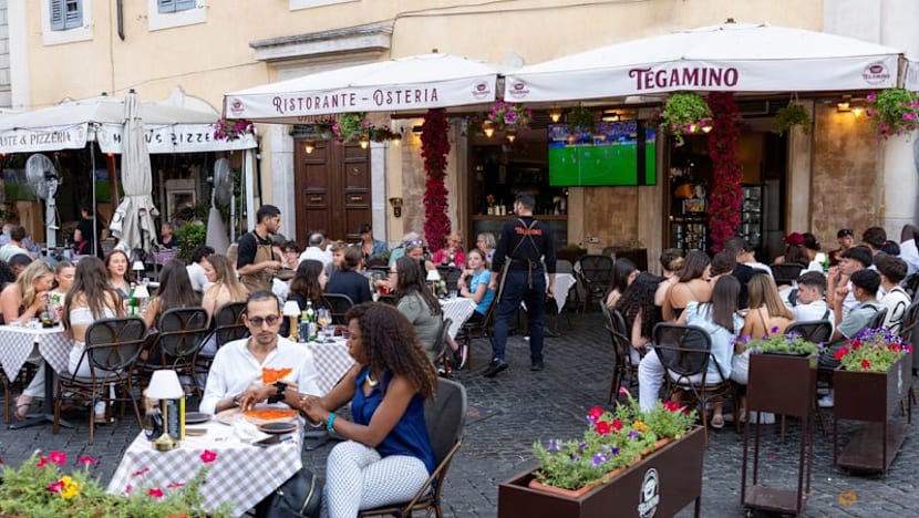 Italian fans look to global icons and underdogs to cure World Cup blues
