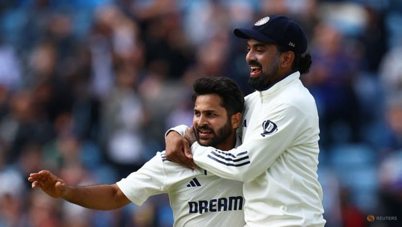 Brilliant Duckett ton steers England to exhilarating India win