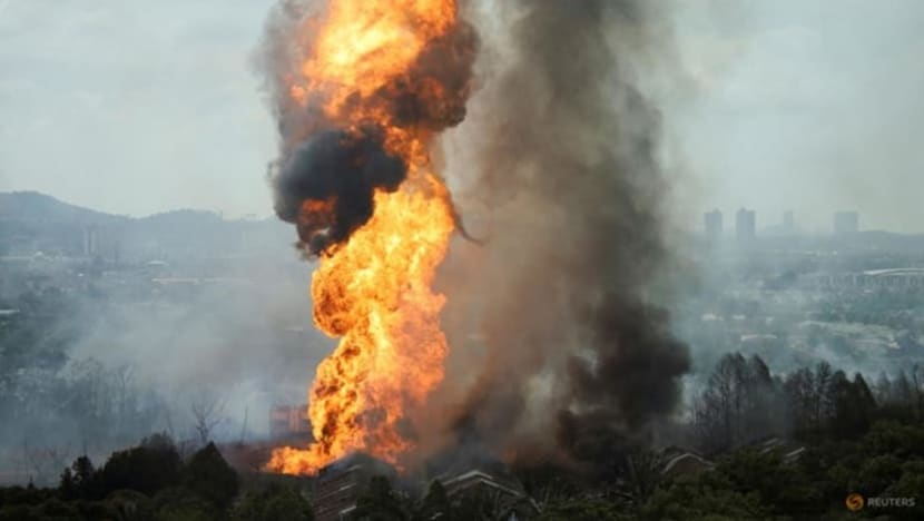 Kebakaran besar pipa gas di Selangor, Malaysia; kejutkan warga, 145 korban terluka