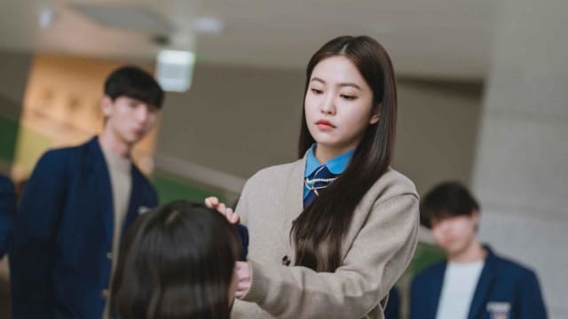 【满城三带黄金甲】《清潭国际高等学校》：女主毁三观，全员尽恶人