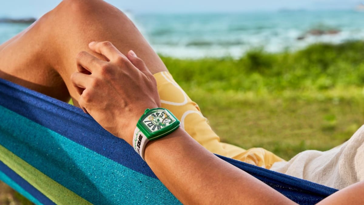 Franck Muller and #FR2 unveil latest Vanguard Beach Limited Edition in summer hues