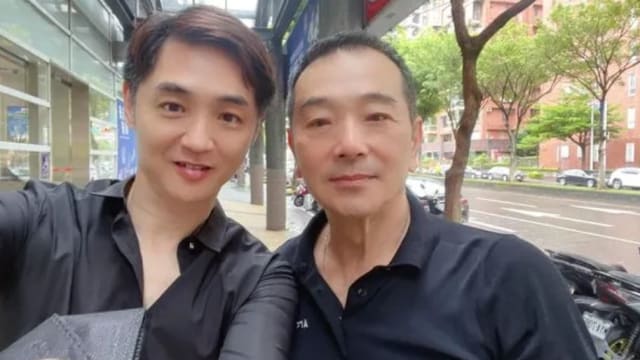 被宋逸民路上巧遇　合照曝光张晨光现在样貌