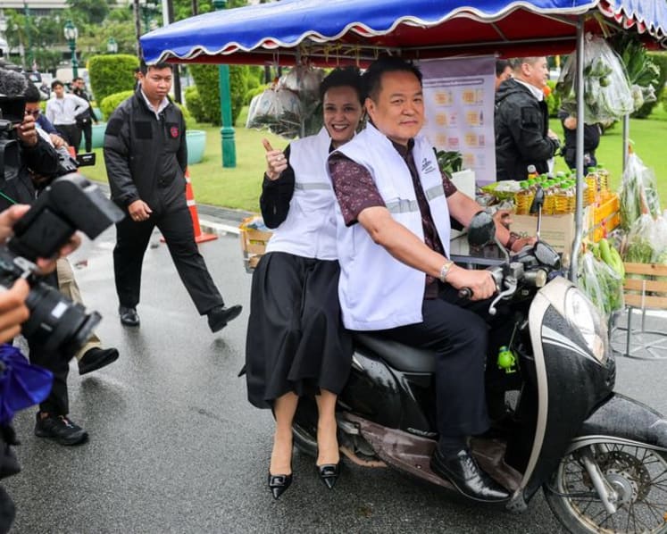 Thai consumer confidence drops to lowest in 8 months in April, survey shows