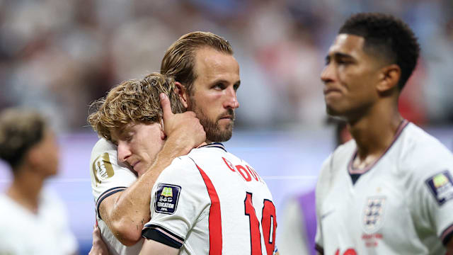 英格兰饮恨无缘决赛 威廉王子：请昂首离开球场