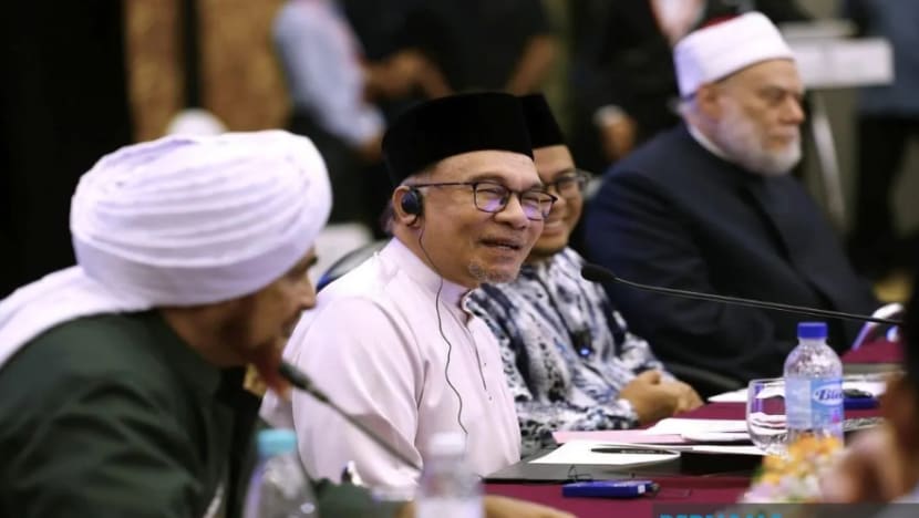 Isu kalimah Allah harus dibincang secara tertutup untuk elak kekeliruan, kata PM M'sia Isu kalimah Allah harus dibincang secara tertutup untuk elak kekeliruan, kata PM M'sia