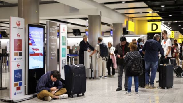 英国航空管制系统的技术故障已修复 但多趟航班仍被延误