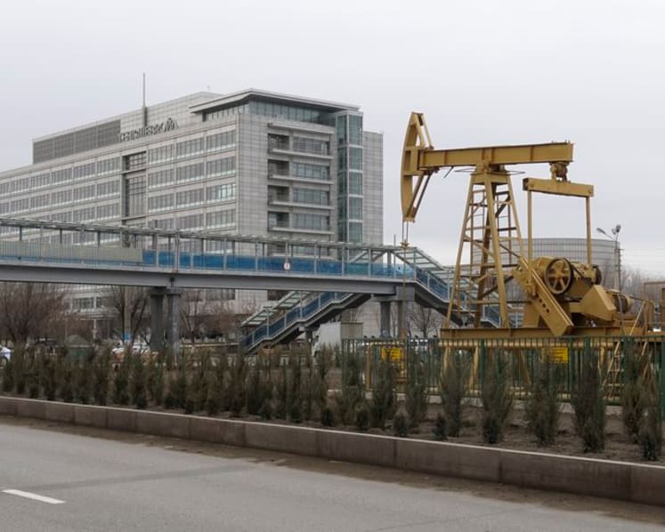 Exclusive-Kazakhstan's Tengiz oilfield seen recovering less than half its output by February 7, sources say