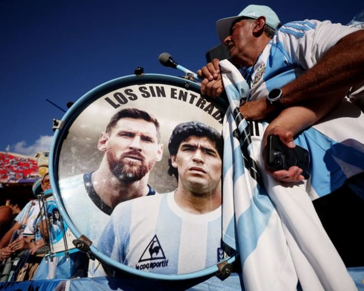 Argentina's war veterans urge fans to focus on football ahead of England match