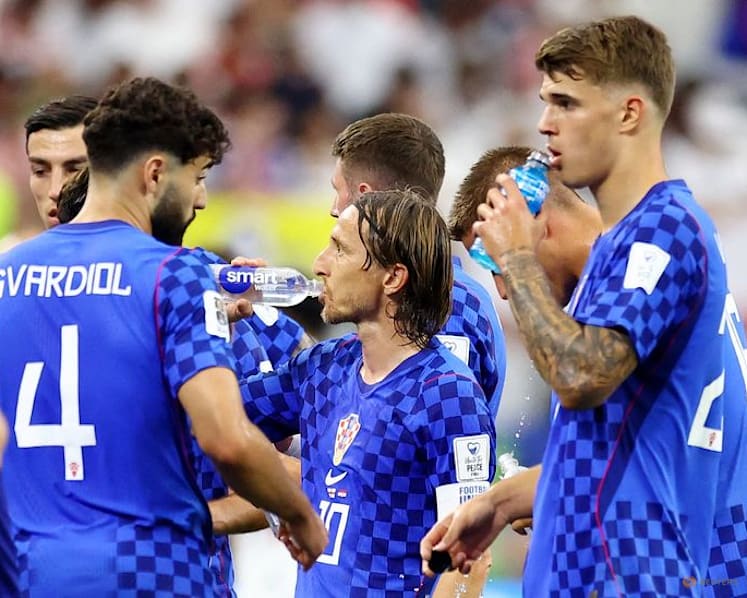 Fans boo hydration breaks during World Cup matches in US, Canada