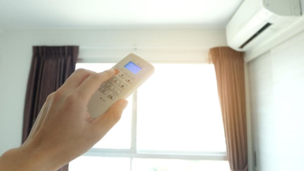 channelnewsasia.com - Derrick A Paulo - How the energy crisis will hit your electricity bill, and what households can do