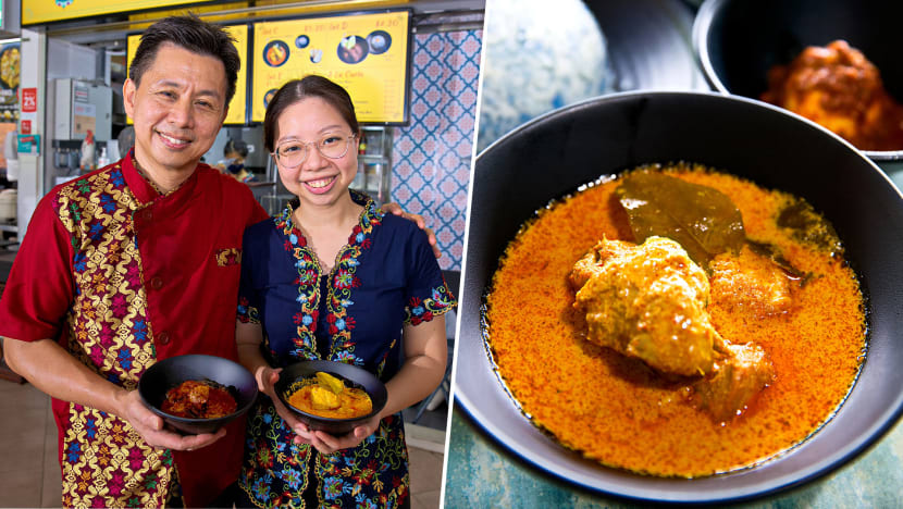 Hawker Family Wears Cute Peranakan Outfits Daily To Serve Nonya Chicken Dishes At Pasir Ris Stall Hawker Family Wears Cute Peranakan Outfits Daily To Serve Nonya Chicken Dishes At Pasir Ris Stall