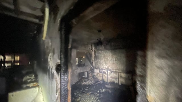 宏茂桥组屋单位凌晨失火 约30人疏散四人送院