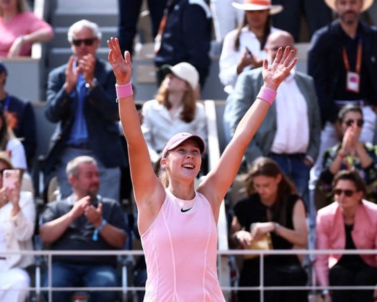 A star is born as Andreeva eases into Grand Slam winners' club