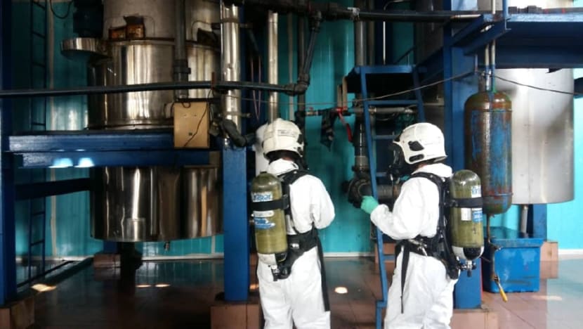 Ammonia gas leak at ice factory leaves 2 dead, 19 injured in Malaysia Ammonia gas leak at ice factory leaves 2 dead, 19 injured in Malaysia