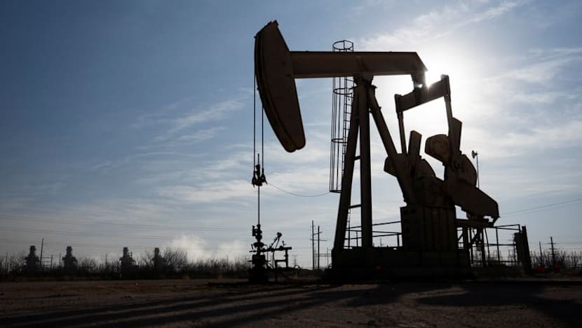 Commentary: Fossil fuels are winning the battle for easy money