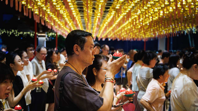 黄循财李显龙等政要祝贺卫塞节 吁心怀慈悲促进社会和谐