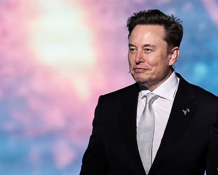 Musk says Tesla's mega AI chip fab project to launch in seven days