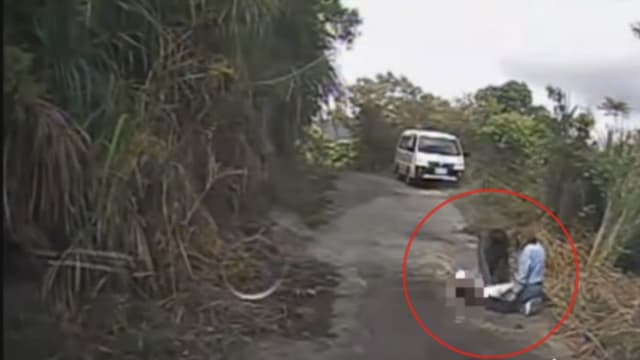 玩飞行伞疑安全扣未扣好 台女从十米高空坠亡