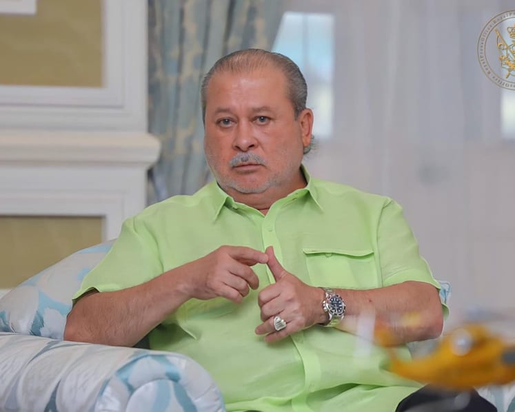 Johor sultan says he won't be rushed into making a decision on changing weekend rest days