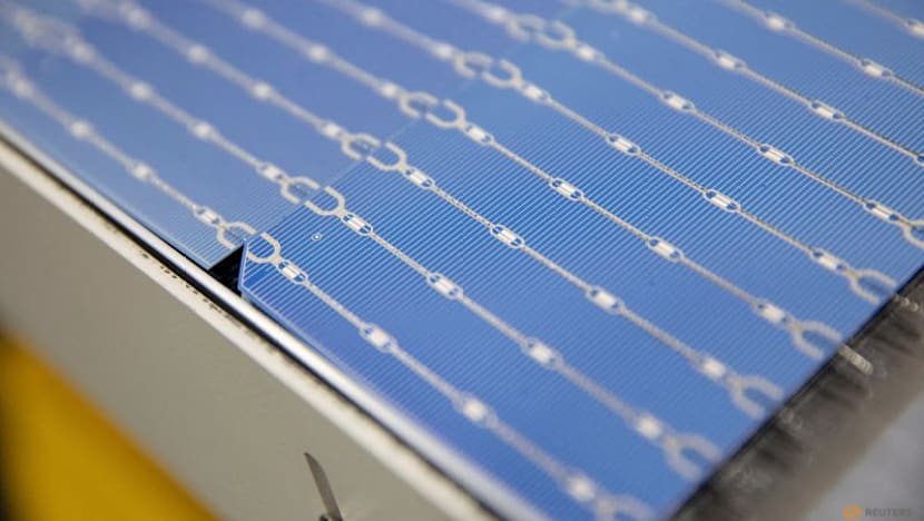 Sources say Trump administration plans 15% tariff on polysilicon