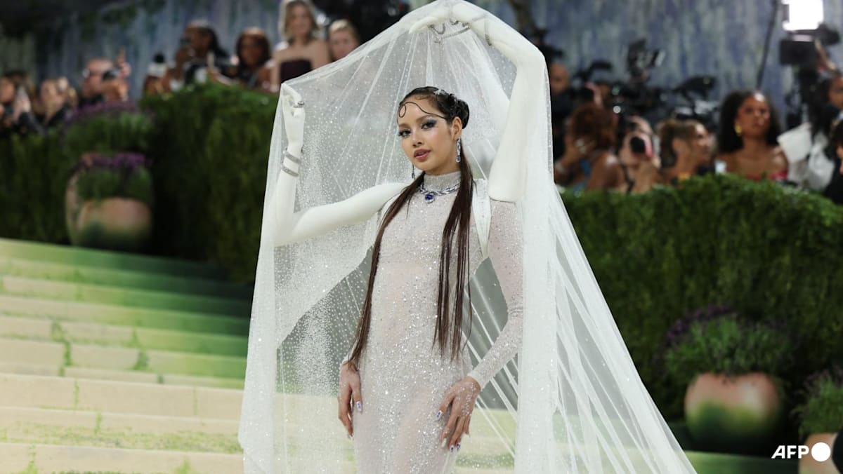 Met Gala 2026 best looks: Blackpink’s Lisa, Beyonce, Rihanna, Naomi Osaka and more embrace ‘Fashion is art’