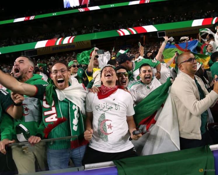 Algeria's win lifts Kansas town that adopted their World Cup dream