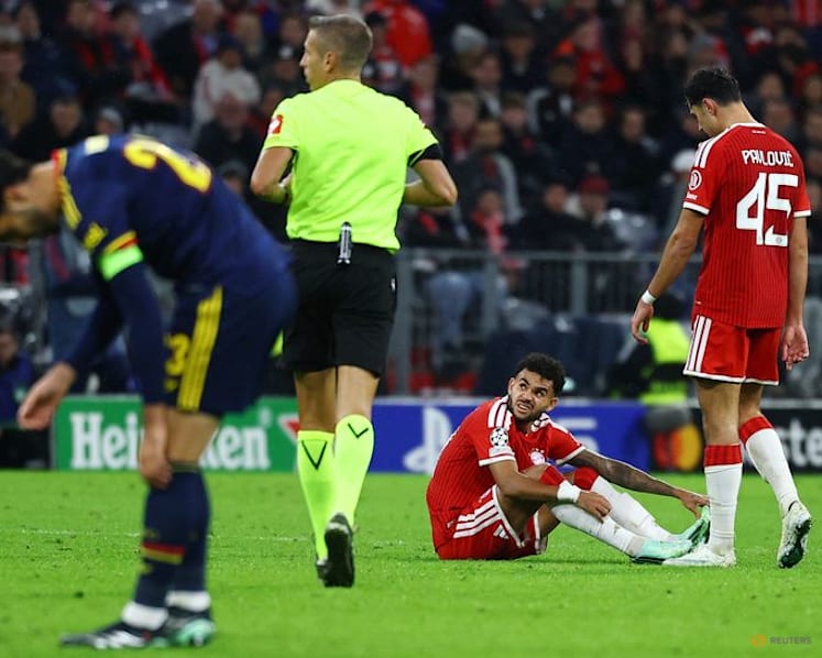 Bayern's Diaz sidelined with hamstring injury after Arsenal draw