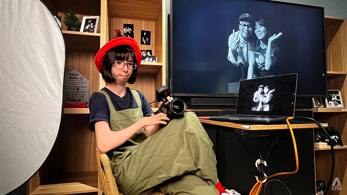 Born profoundly deaf, this Singaporean photographer takes people’s portraits in total silence