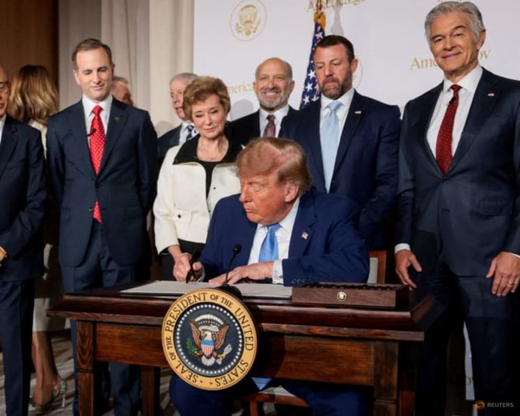 Trump, tech executives sign 'morally binding' AI document 