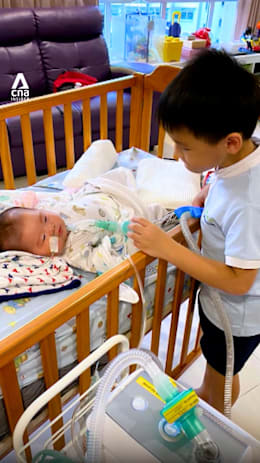 When his brother struggles to breathe, this 11 yo steps in