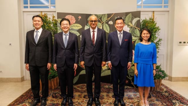 三名高级政务次长宣誓就职