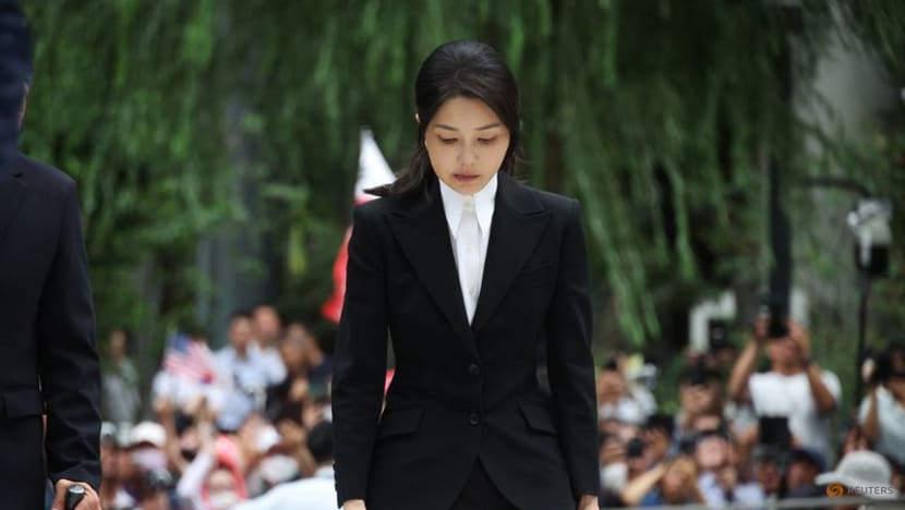 South Korea special prosecutor seeks detention warrant for ex-first lady South Korea special prosecutor seeks detention warrant for ex-first lady