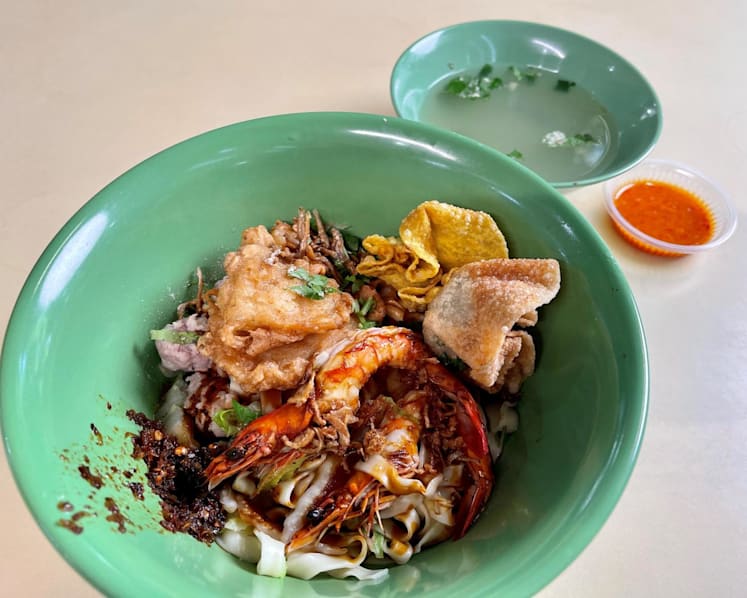 Slurp up this restaurant-quality ban mian at Telok Blangah Food Centre where everything’s made from scratch